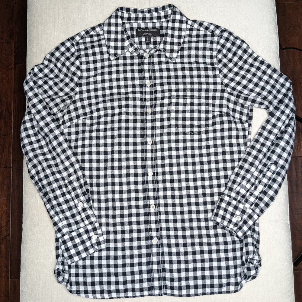 Banana Republic Black and White Plaid Flannel Button Down